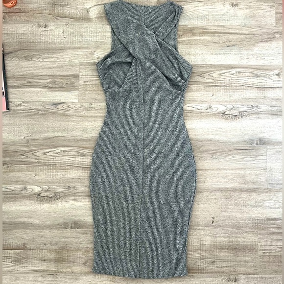 Grey Ribbed Sleeveless Dress - Picture 2 of 3